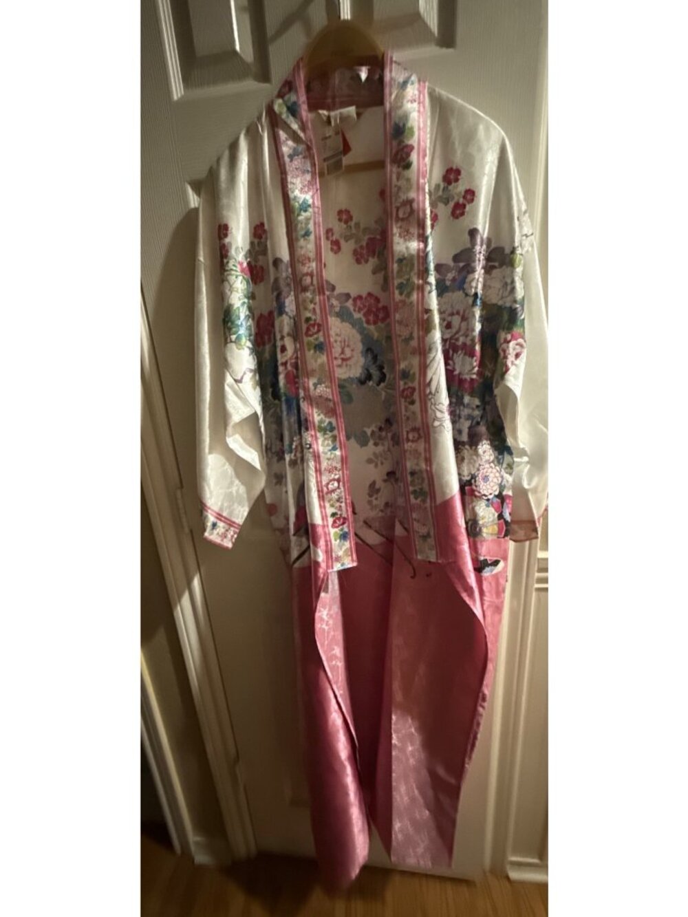 Mitsukoshi Japan Floral Kimono Style Robe Pink & White Polyester With Flower Des